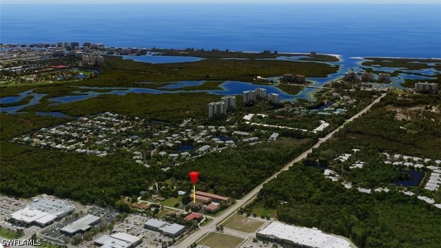 830 Wiggins Pass RD 8, Naples, FL 34110