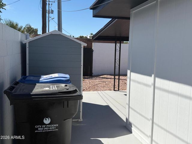 6036 N 8TH Street, Phoenix, AZ 85014