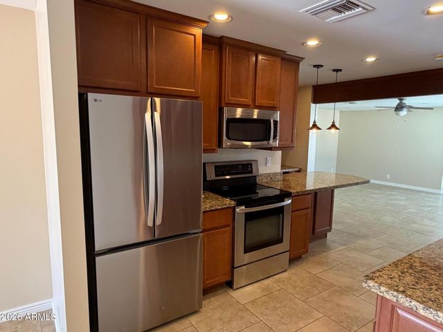 6036 N 8TH Street, Phoenix, AZ 85014