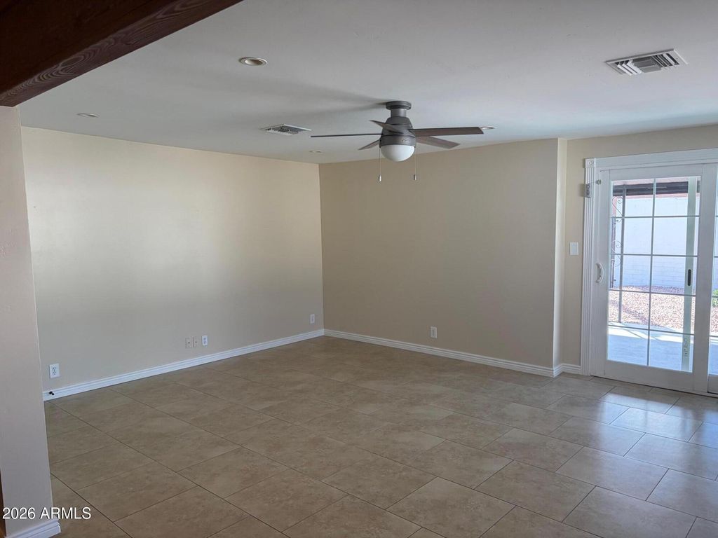 Image 14 of property listing at 6036 N 8TH Street, Phoenix, AZ 85014