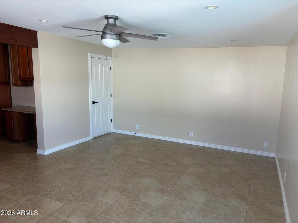 Image 15 of property listing at 6036 N 8TH Street, Phoenix, AZ 85014