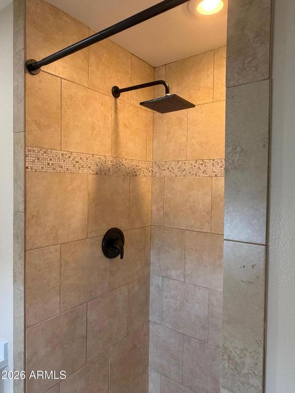 Image 21 of property listing at 6036 N 8TH Street, Phoenix, AZ 85014