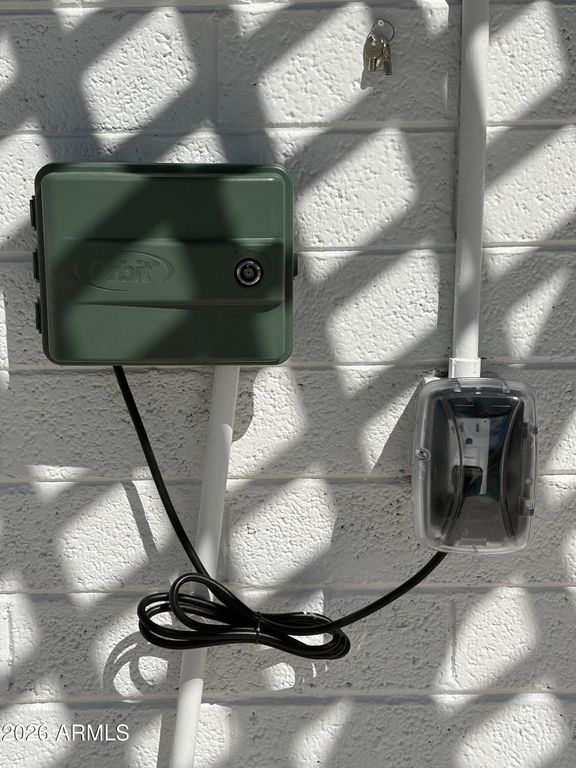 Image 34 of property listing at 6036 N 8TH Street, Phoenix, AZ 85014