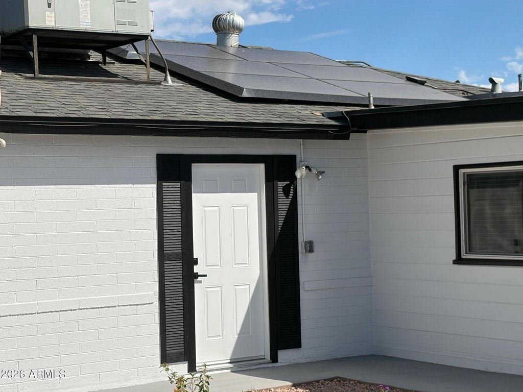 Image 37 of property listing at 6036 N 8TH Street, Phoenix, AZ 85014