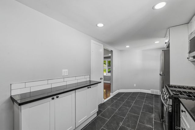 23 Westwood Drive, Newburgh, NY 12550