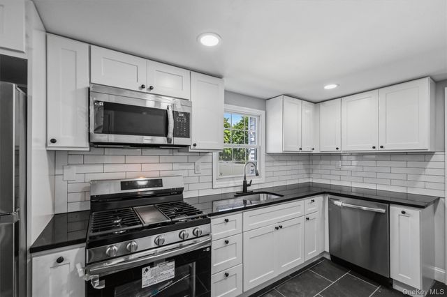 23 Westwood Drive, Newburgh, NY 12550