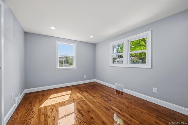 23 Westwood Drive, Newburgh, NY 12550