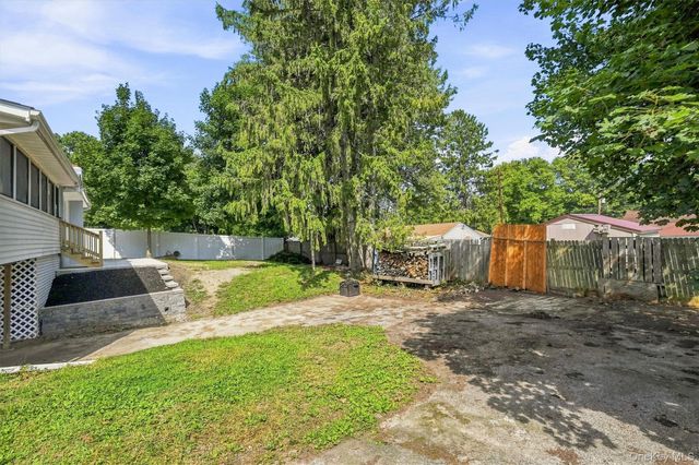 23 Westwood Drive, Newburgh, NY 12550