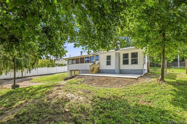 23 Westwood Drive, Newburgh, NY 12550