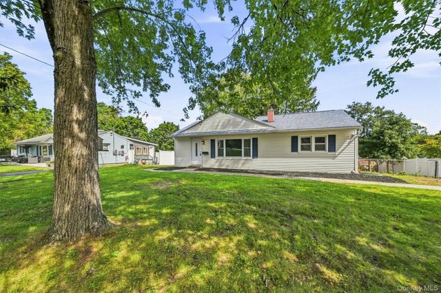 23 Westwood Drive, Newburgh, NY 12550