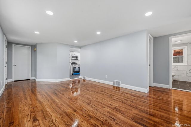 23 Westwood Drive, Newburgh, NY 12550