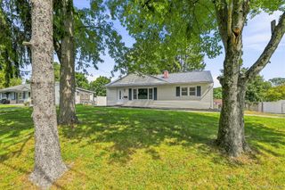 23 Westwood Drive, Newburgh, NY 12550