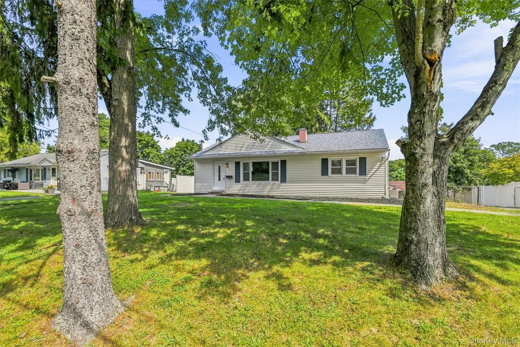 23 Westwood Drive, Newburgh, NY 12550 — exterior