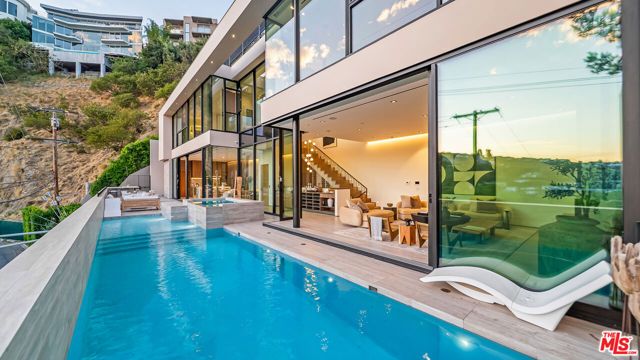 8777 W Hollywood Boulevard, Los Angeles, CA 90069