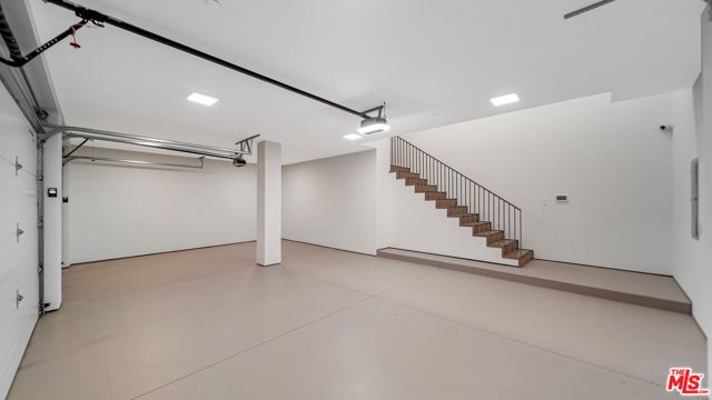 8777 W Hollywood Boulevard, Los Angeles, CA 90069