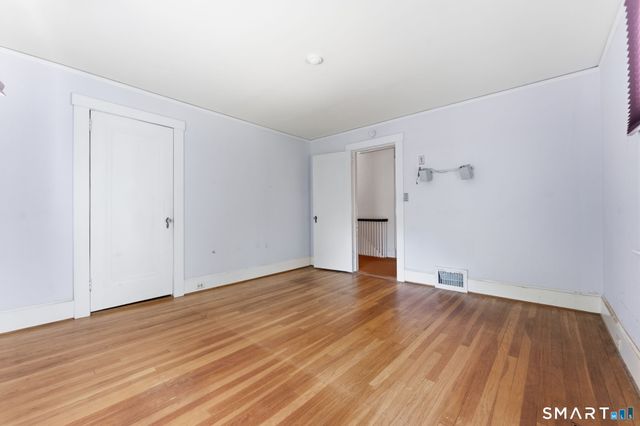 44 Granada Terrace, New London, CT 06320