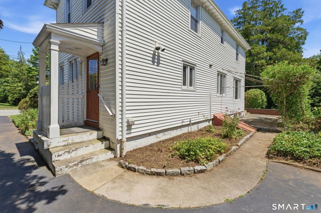 44 Granada Terrace, New London, CT 06320