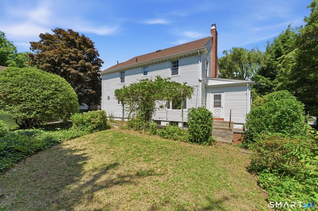 44 Granada Terrace, New London, CT 06320