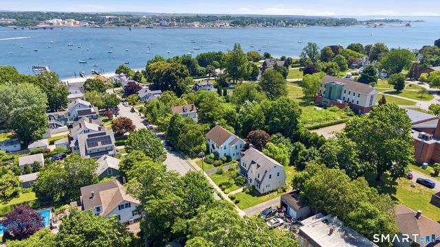 44 Granada Terrace, New London, CT 06320