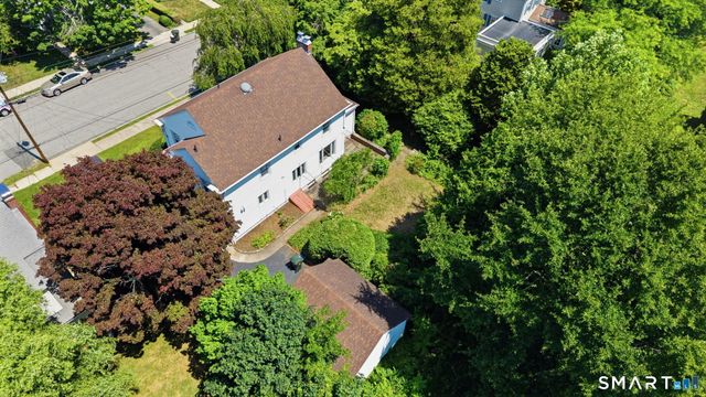 44 Granada Terrace, New London, CT 06320