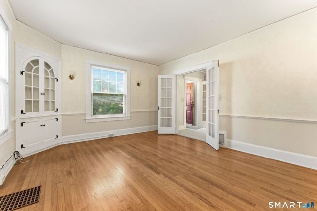 44 Granada Terrace, New London, CT 06320