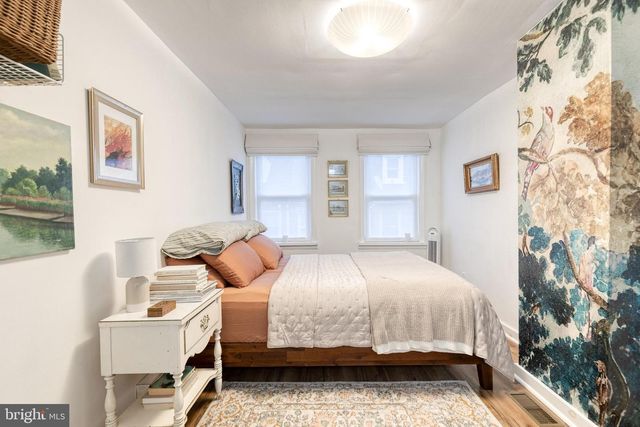 512 S CHAPEL ST, Baltimore, MD 21231