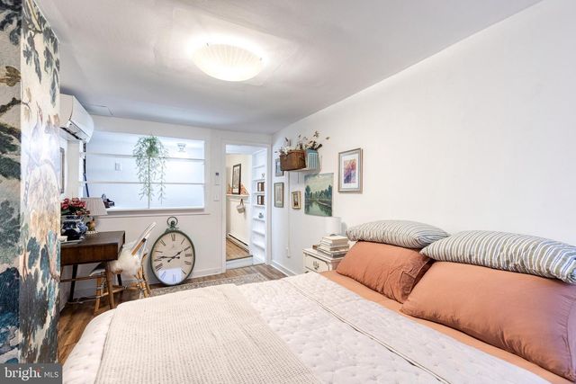 512 S CHAPEL ST, Baltimore, MD 21231