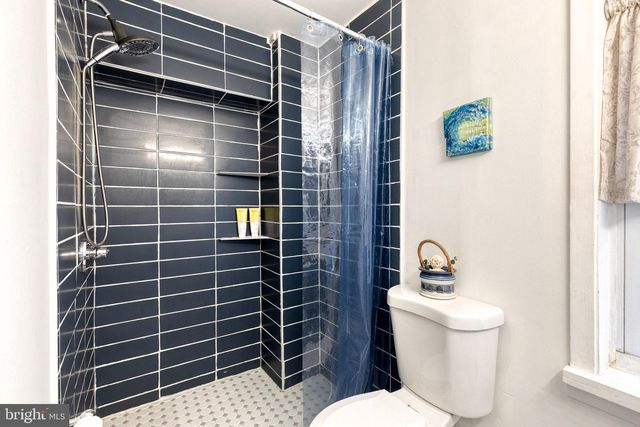 512 S CHAPEL ST, Baltimore, MD 21231