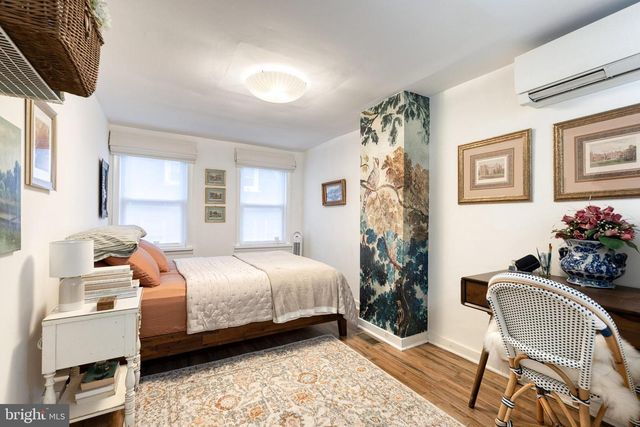 512 S CHAPEL ST, Baltimore, MD 21231