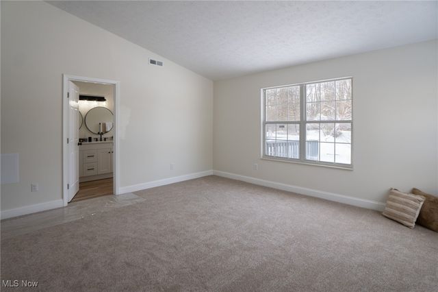 264 Finchfield Circle, Macedonia, OH 44056