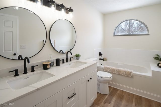 264 Finchfield Circle, Macedonia, OH 44056