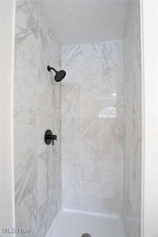 264 Finchfield Circle, Macedonia, OH 44056