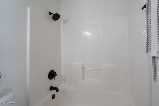 264 Finchfield Circle, Macedonia, OH 44056