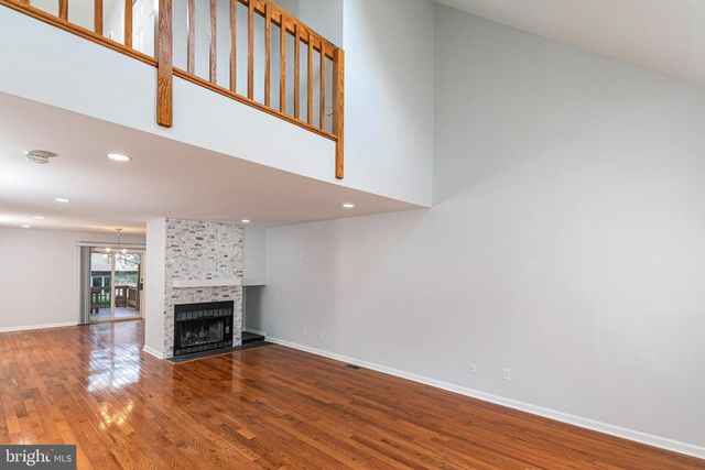 7 EXETER CT, Princeton, NJ 08540