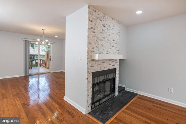 7 EXETER CT, Princeton, NJ 08540