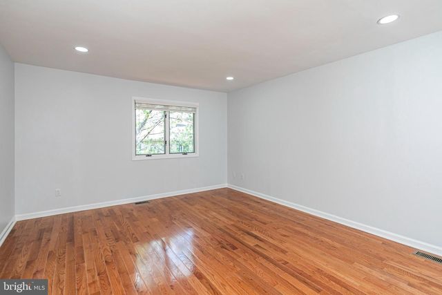 7 EXETER CT, Princeton, NJ 08540