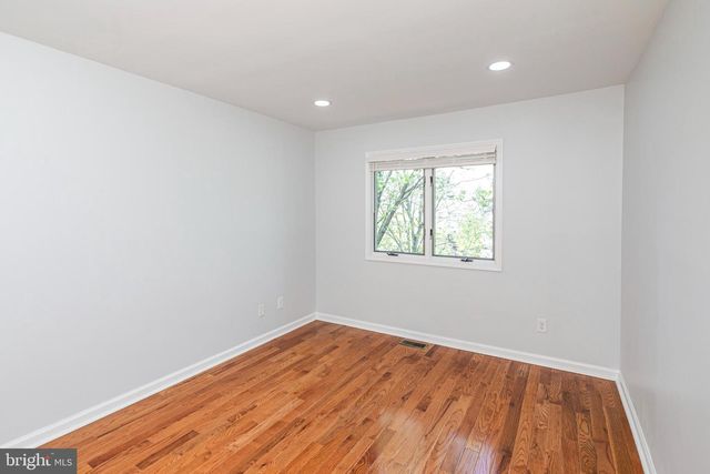 7 EXETER CT, Princeton, NJ 08540