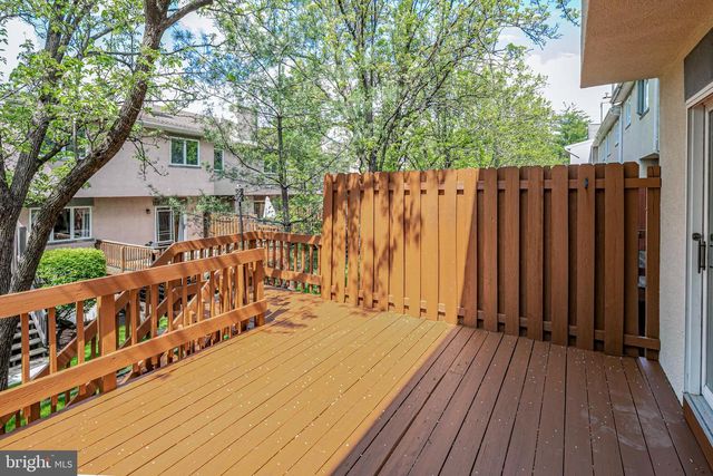 7 EXETER CT, Princeton, NJ 08540