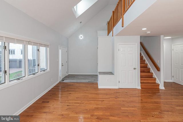 7 EXETER CT, Princeton, NJ 08540