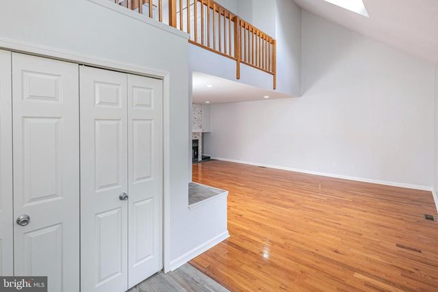 7 EXETER CT, Princeton, NJ 08540