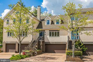 7 EXETER CT, Princeton, NJ 08540