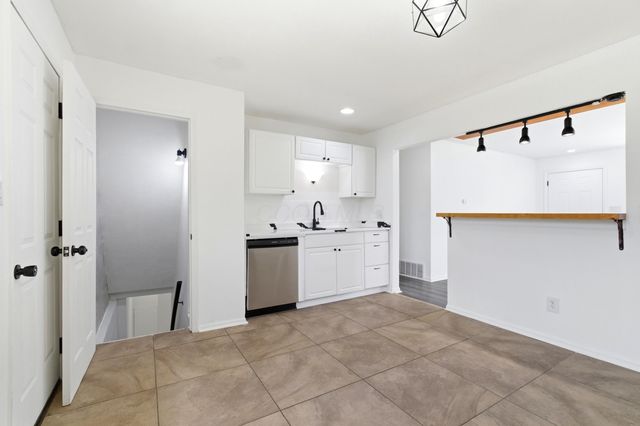 3725 S Ohio Avenue, Columbus, OH 43207