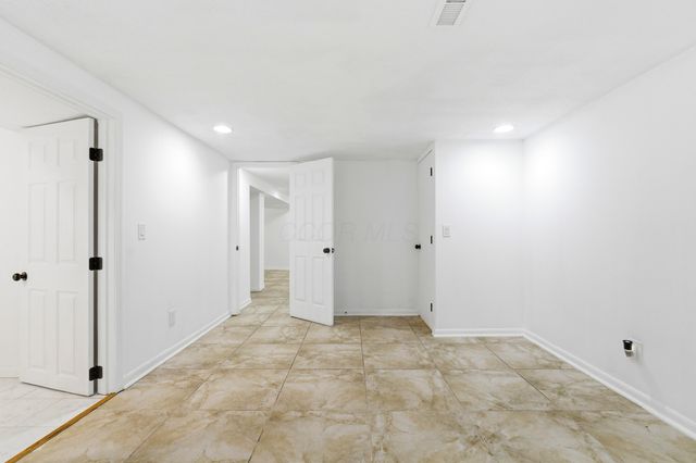 3725 S Ohio Avenue, Columbus, OH 43207