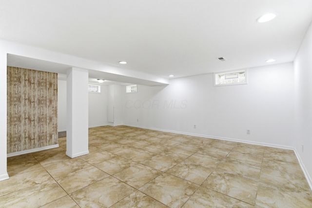 3725 S Ohio Avenue, Columbus, OH 43207