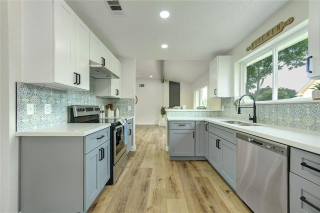 13711 Charidges Court, Houston, TX 77034