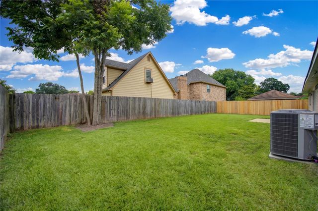 13711 Charidges Court, Houston, TX 77034