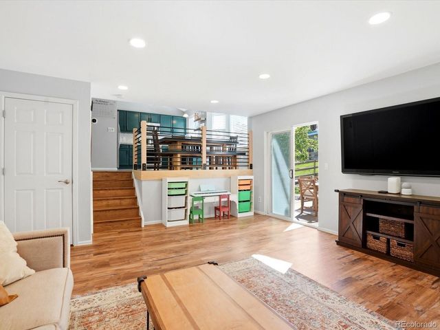 5452 S Valdai Way, Aurora, CO 80015