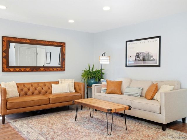 5452 S Valdai Way, Aurora, CO 80015