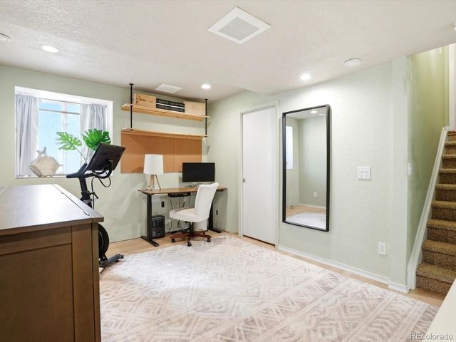 5452 S Valdai Way, Aurora, CO 80015