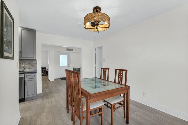 1050 NW 73rd Terrace, Margate, FL 33063